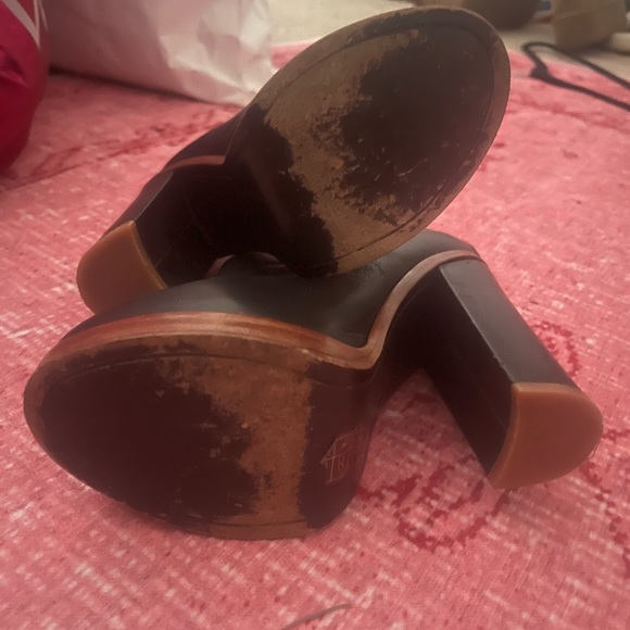 Used Dolce Vita heeled booties 6 1/2 - Picture 3 of 3